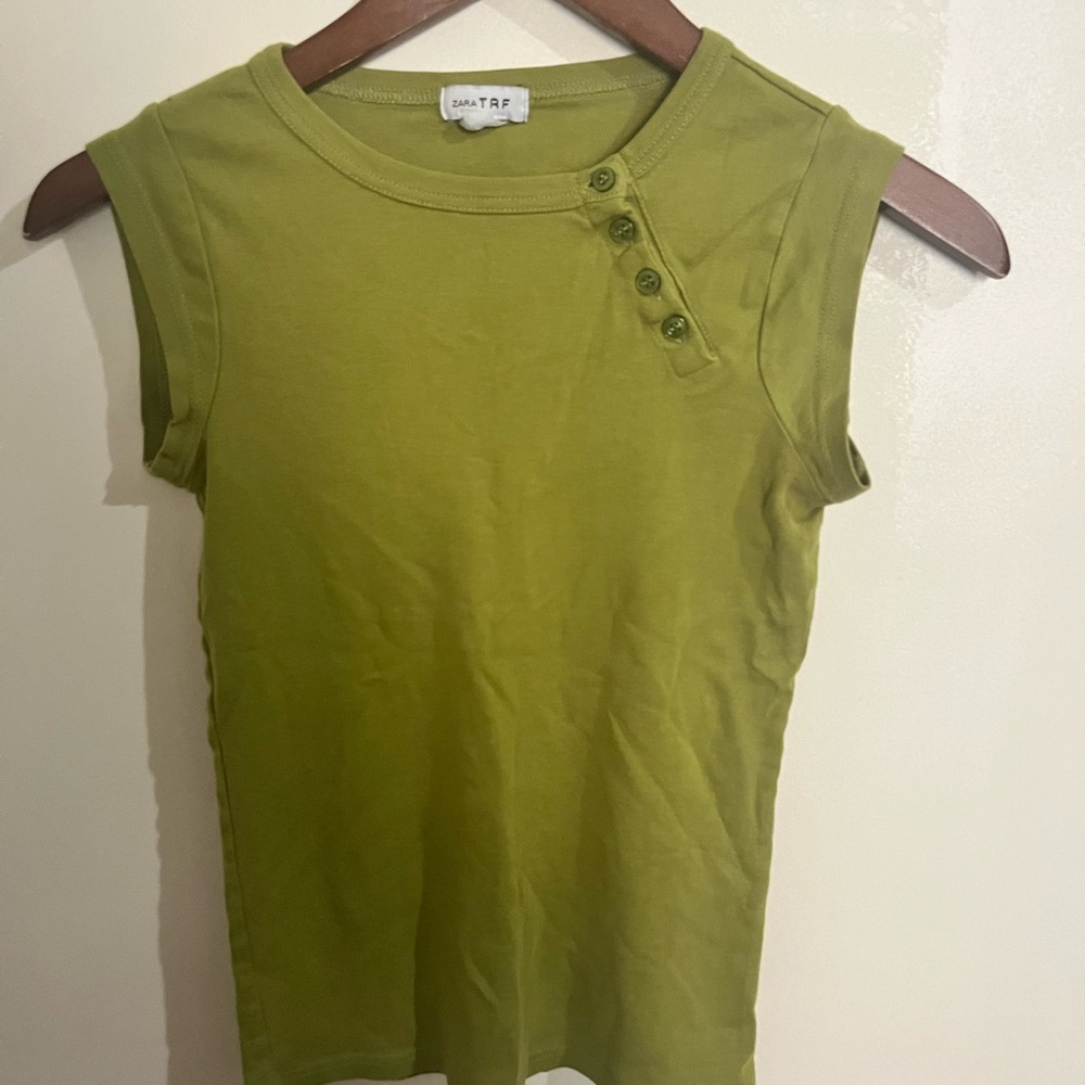 3/$25 Zara lime, green cotton T-shirt with button